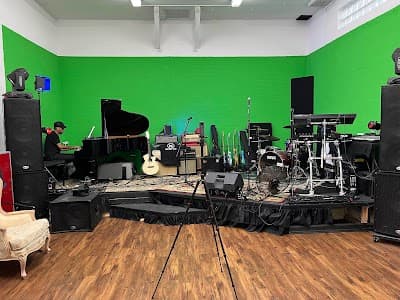 Melody Ave Rehearsal and Recording Studio